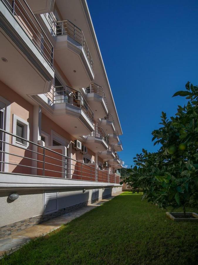 Himara Royal Hotel Eksteriør bilde