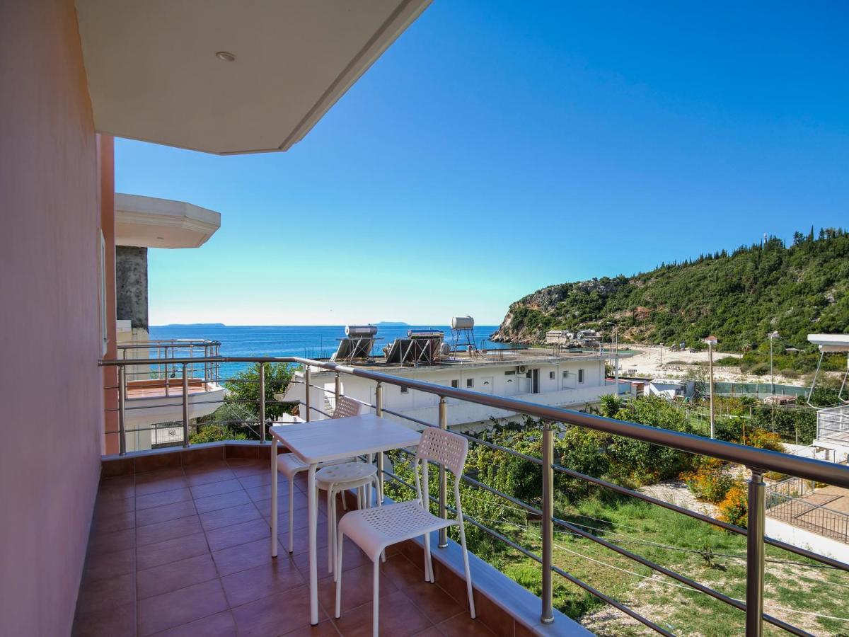 Himara Royal Hotel Eksteriør bilde
