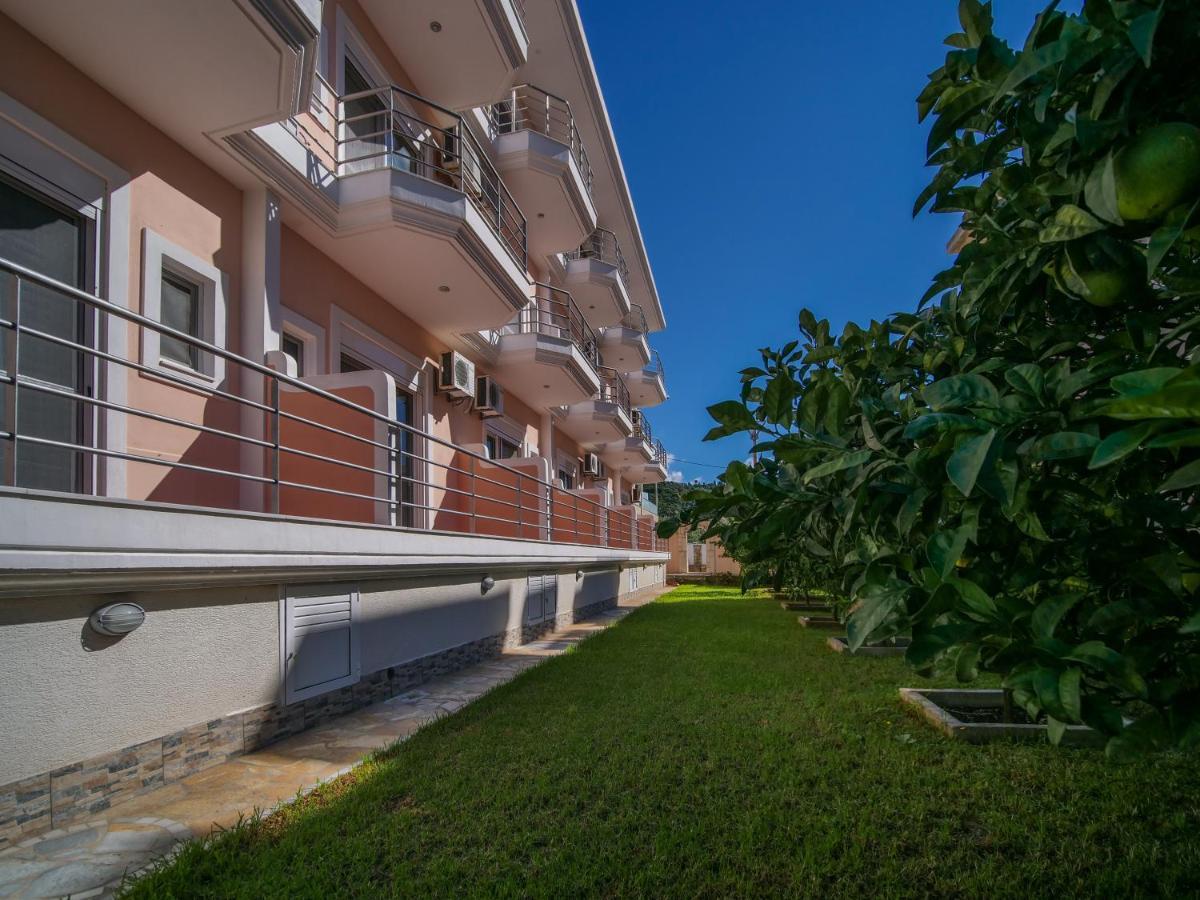 Himara Royal Hotel Eksteriør bilde