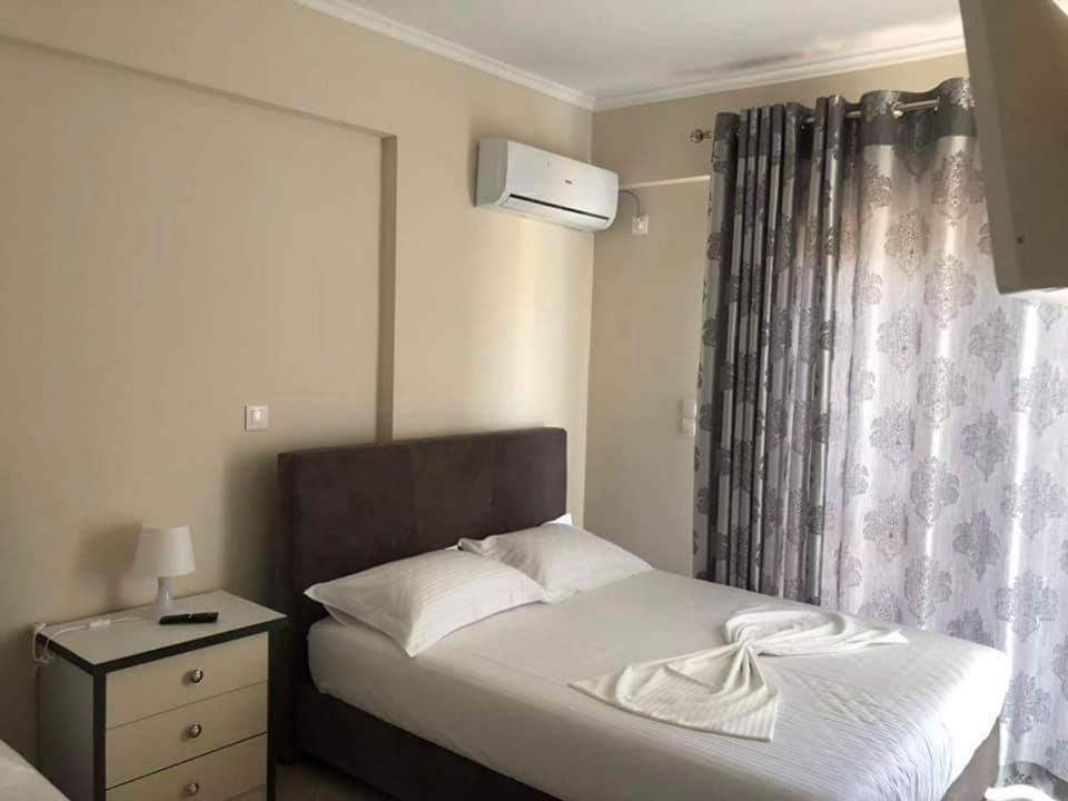 Himara Royal Hotel Eksteriør bilde