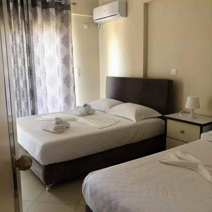 Himara Royal Hotel Eksteriør bilde
