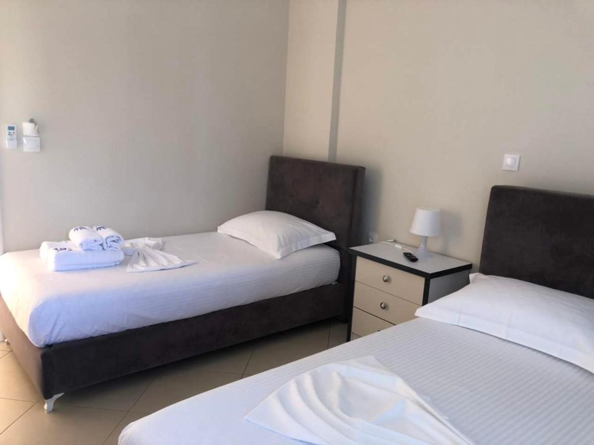 Himara Royal Hotel Eksteriør bilde