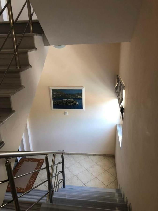 Himara Royal Hotel Eksteriør bilde